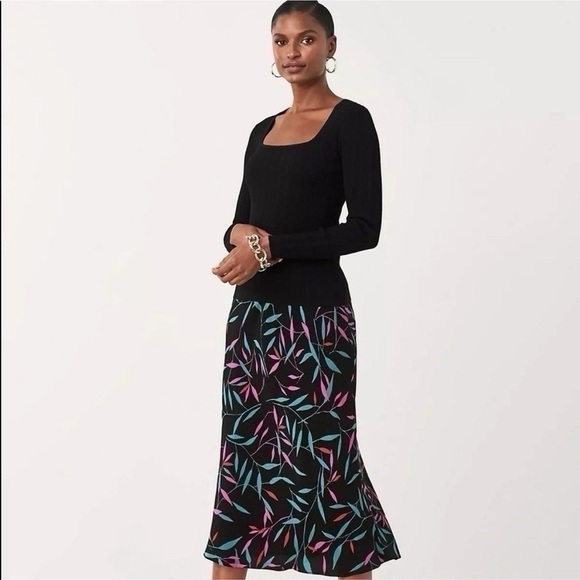 Diane von Furstenberg Mae Crepe Midi Skirt - Picture 2 of 9